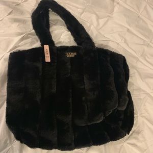 VS tote